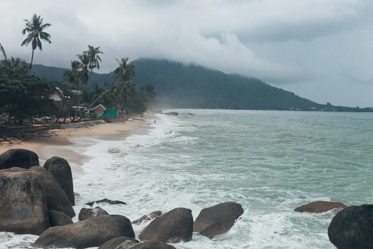 Comparativa eSIM vs SIM local en Tailandia