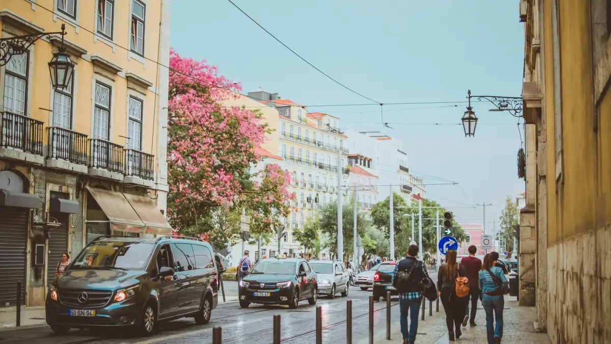 Vista urbana de Lisboa — eSIM Portugal 2026